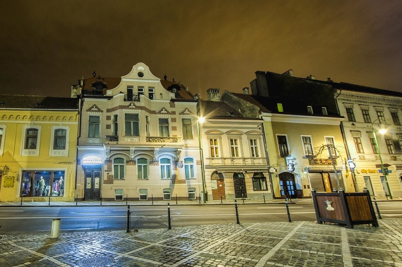 Гостевой дом Residence Central Annapolis Брашов-8