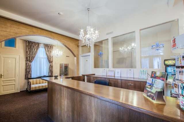 Гостевой дом Residence Central Annapolis Брашов-13