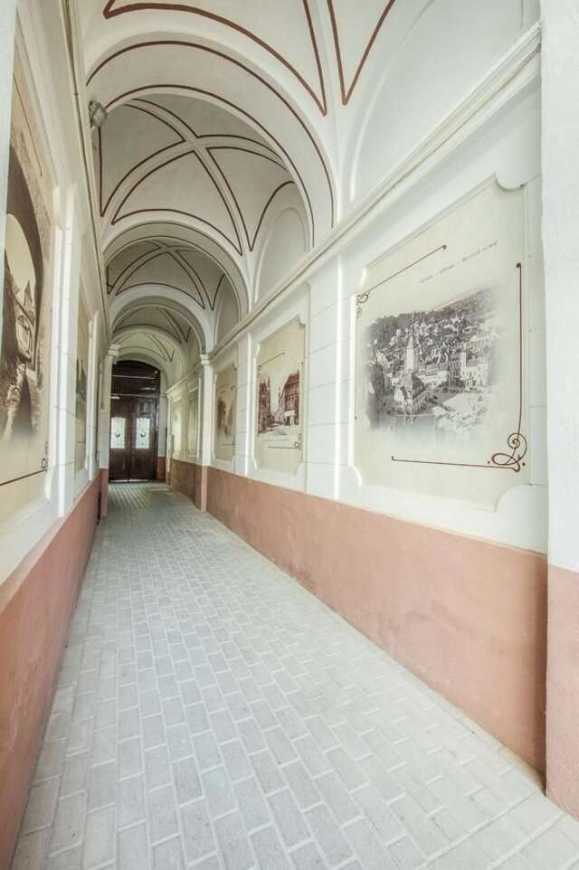 Гостевой дом Residence Central Annapolis Брашов-14