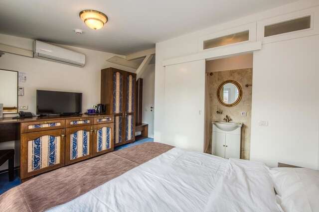 Гостевой дом Residence Central Annapolis Брашов-17